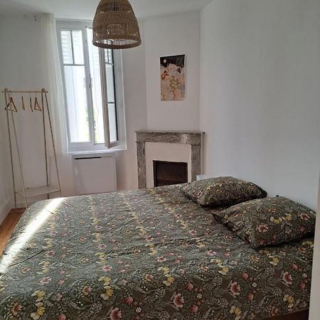 Appartement Calme Dans Maisonnette Graulhet Екстер'єр фото