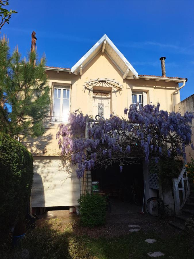 Appartement Calme Dans Maisonnette Graulhet Екстер'єр фото